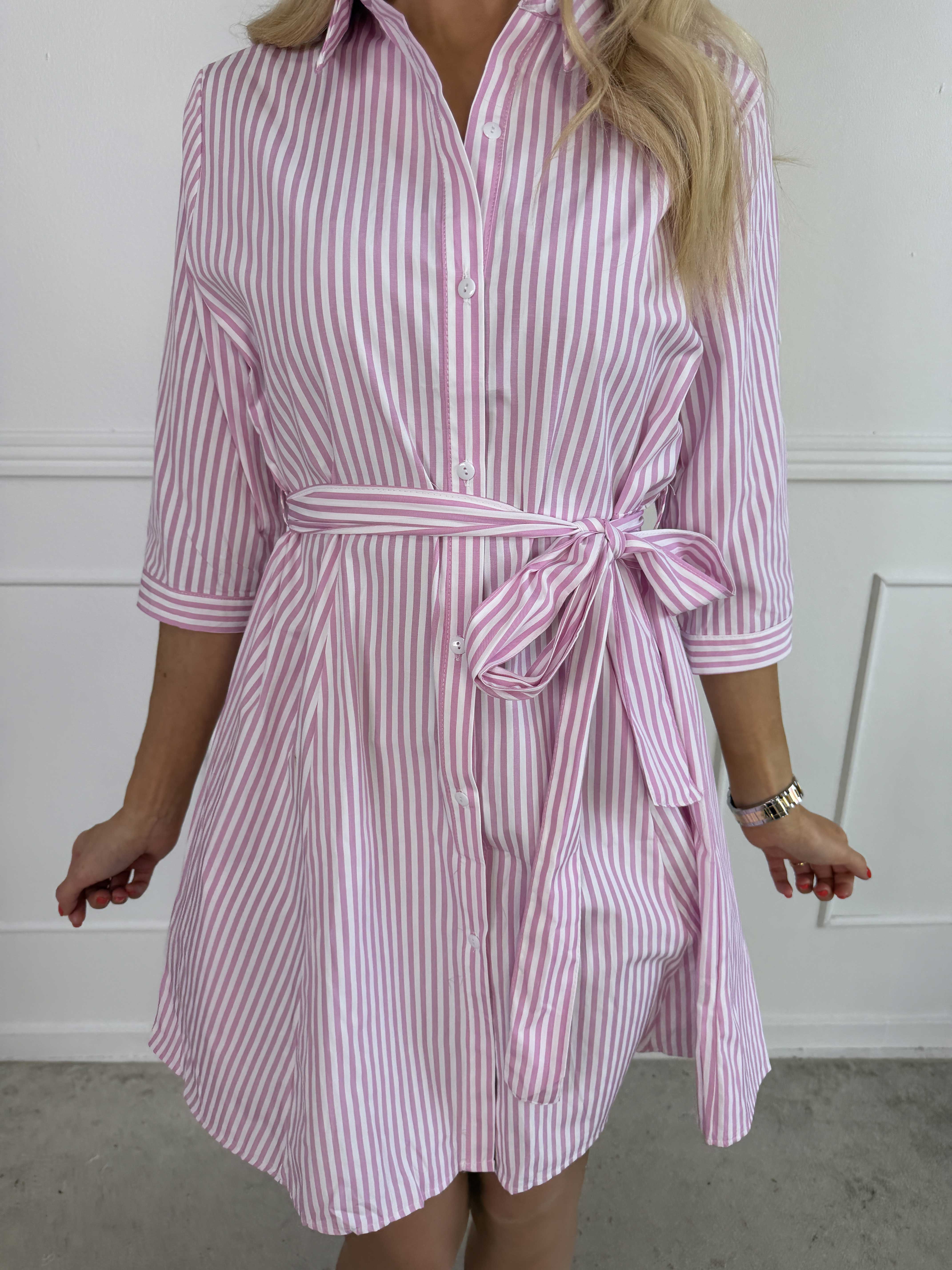 Hilma - Stribet skjortekjole i a-facon med bindebånd i livet